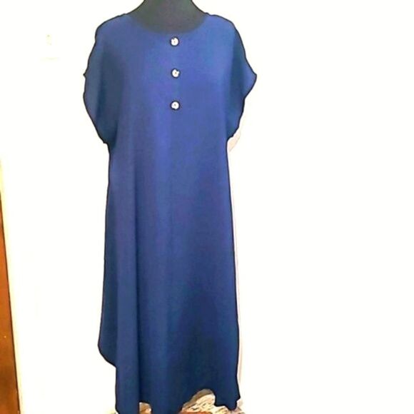 Cha Cha Vente High-Low Dress with Big Buttons on the Back, Navy Blue, Size 2X - Picture 2 of 6